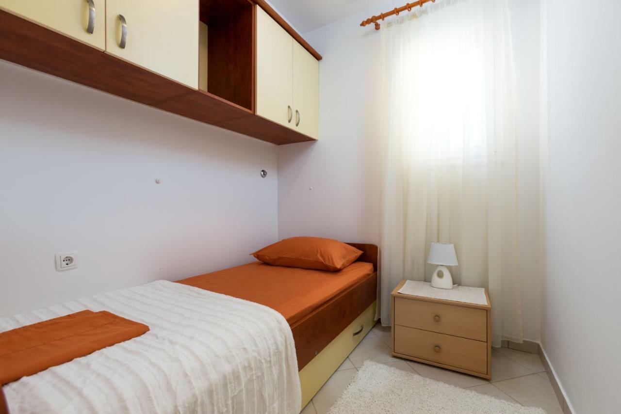 Apartment Goga Sevid Bagian luar foto