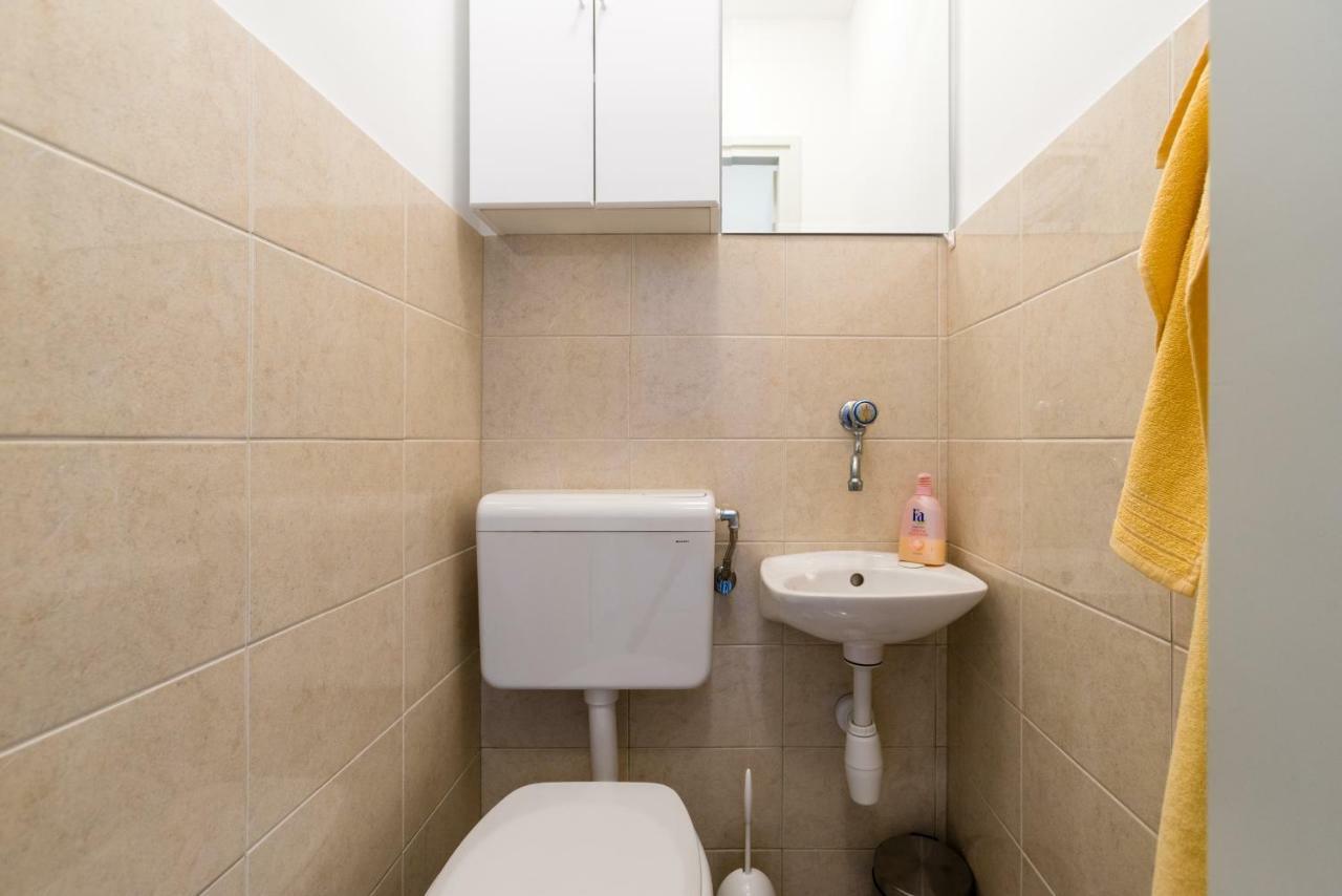 Apartment Goga Sevid Bagian luar foto