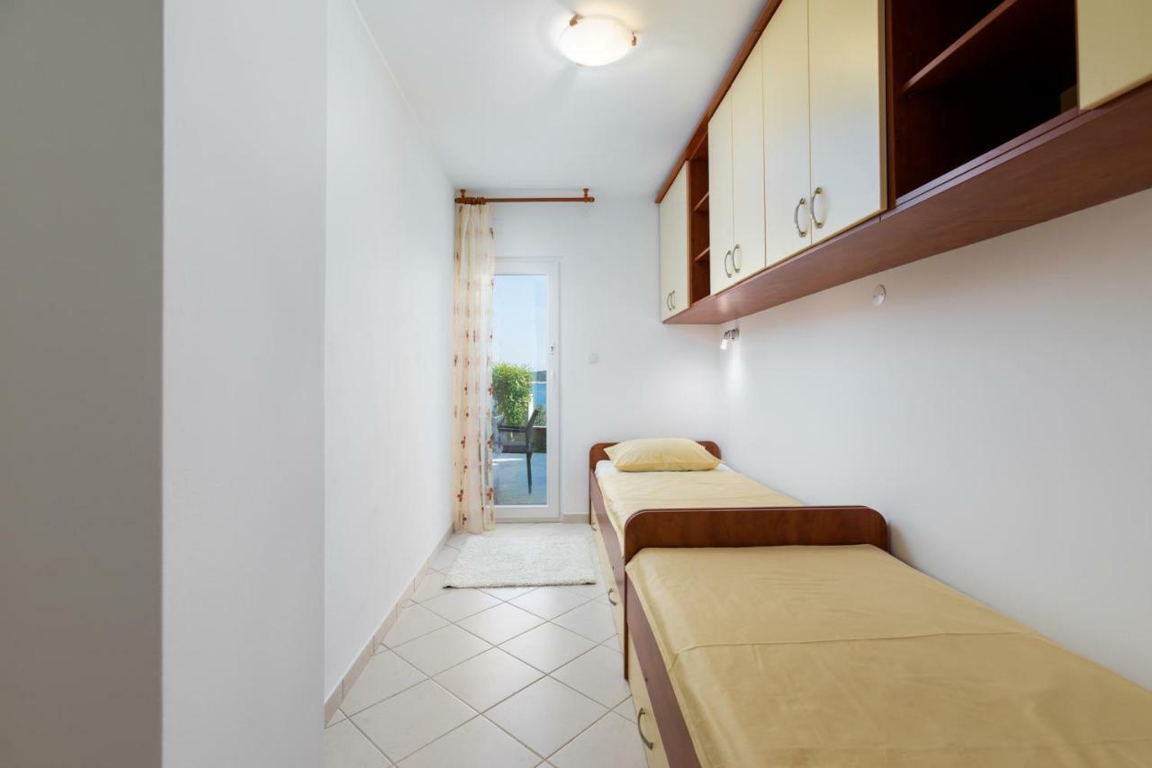 Apartment Goga Sevid Bagian luar foto